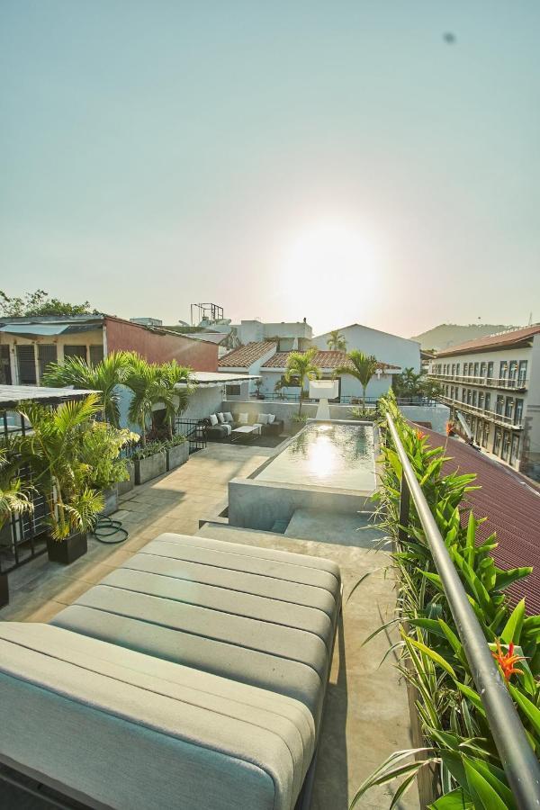 Apartment Amazinn Places Rooftop And Design Pool Iv